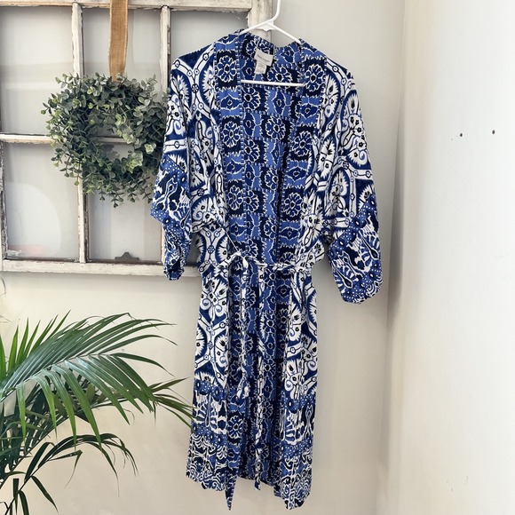 Haute Hippie Other - haute hippie rayon porcelain blue white reversible kimono belt robe cover up, M